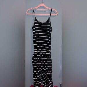 Black & White Striped Sleeveless Jumpsuit Romper Size Medium